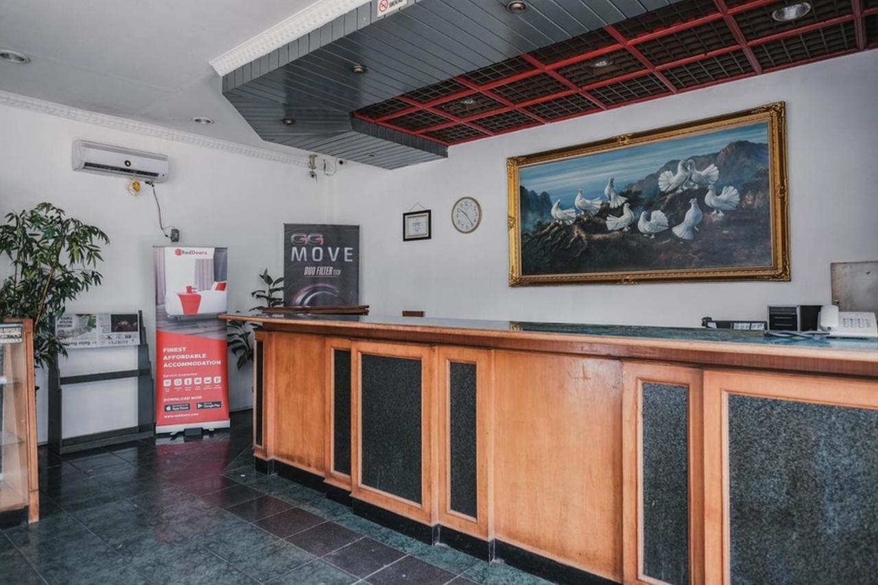 Reddoorz Plus Near Pelabuhan Merak Cilegon Eksteriør billede